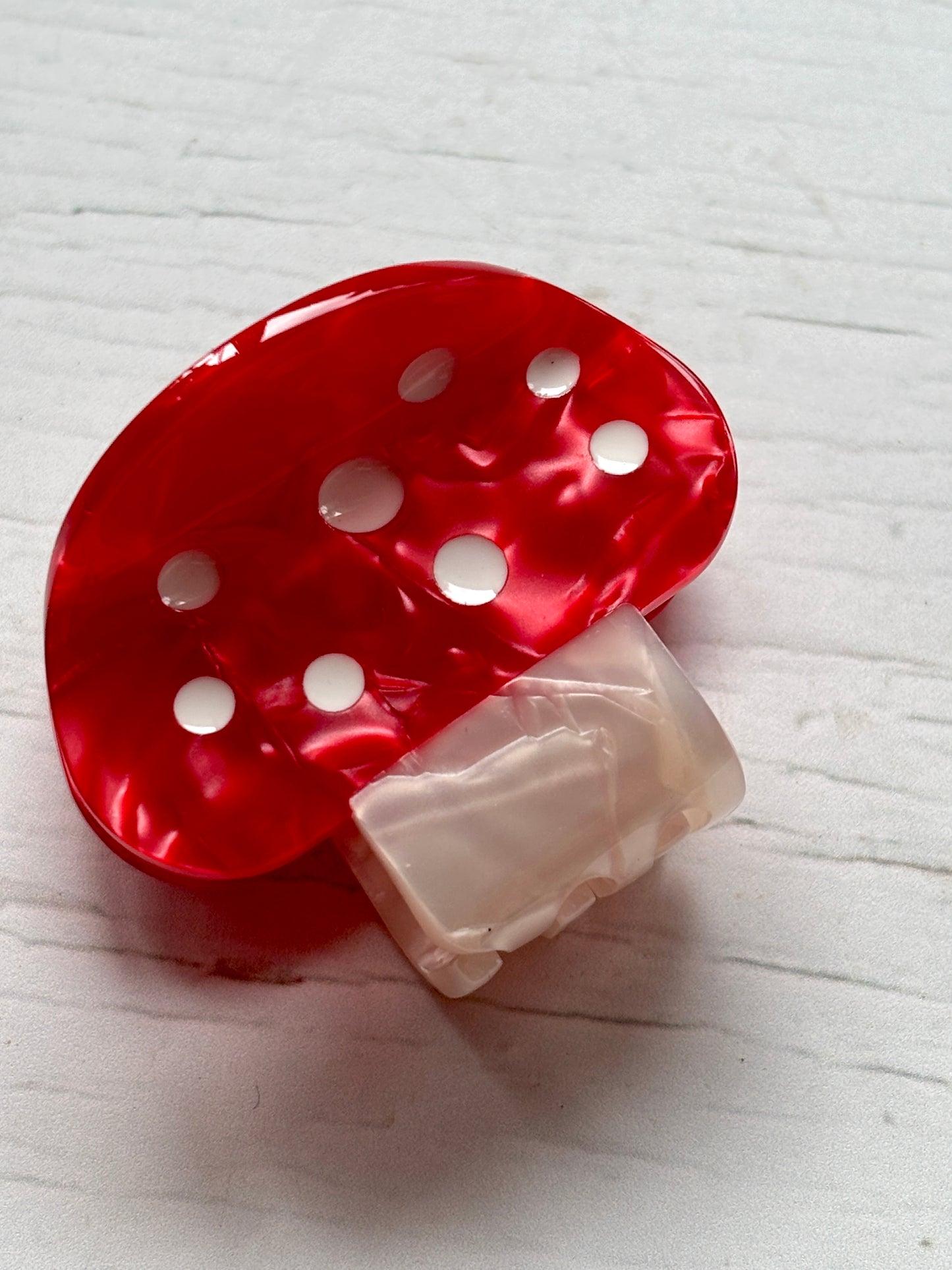 Toadstool Hair Claw