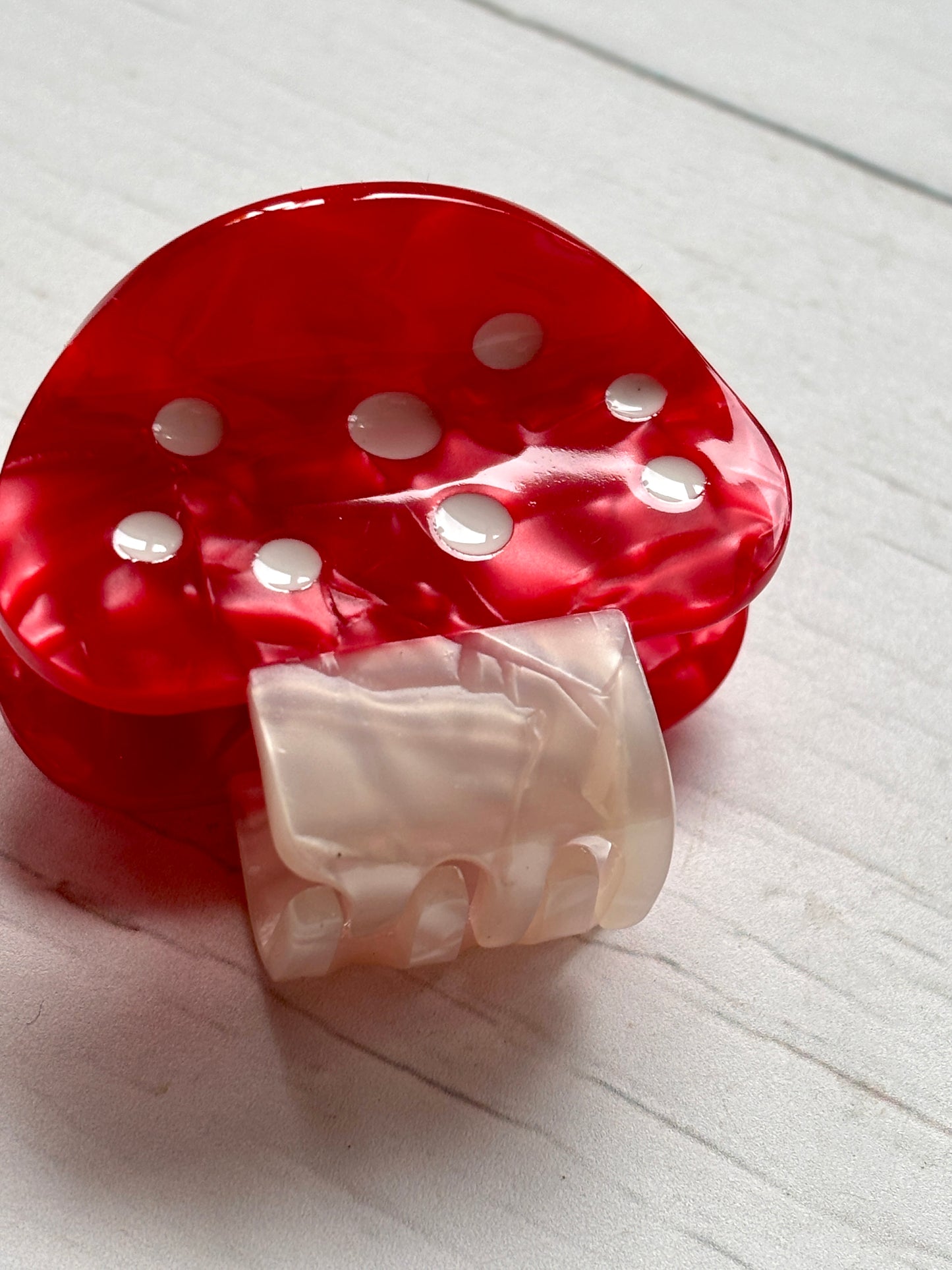 Toadstool Hair Claw