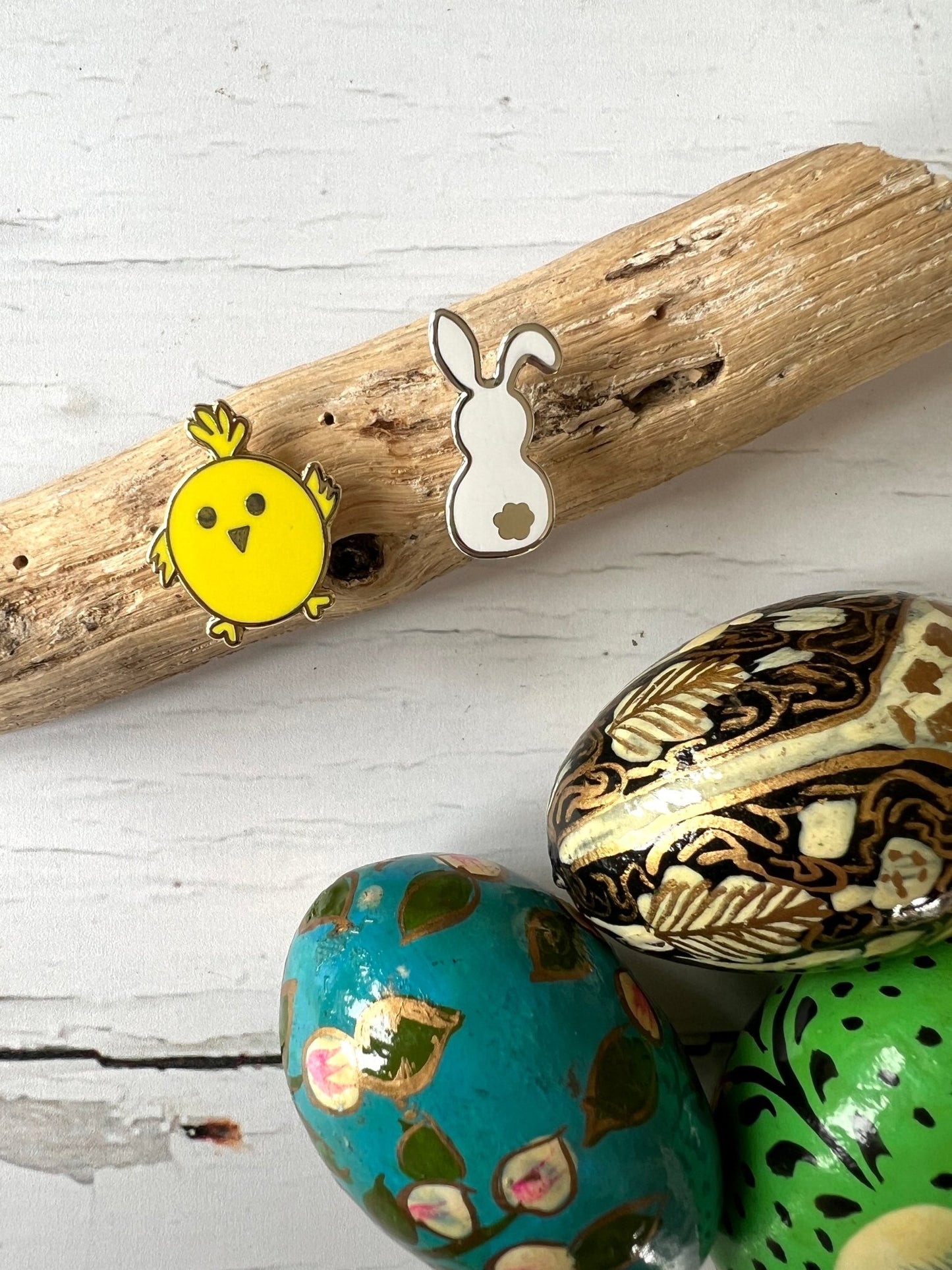 Easter Bunny or Chick Enamel Pin Badge - Readymoney Beach Shop