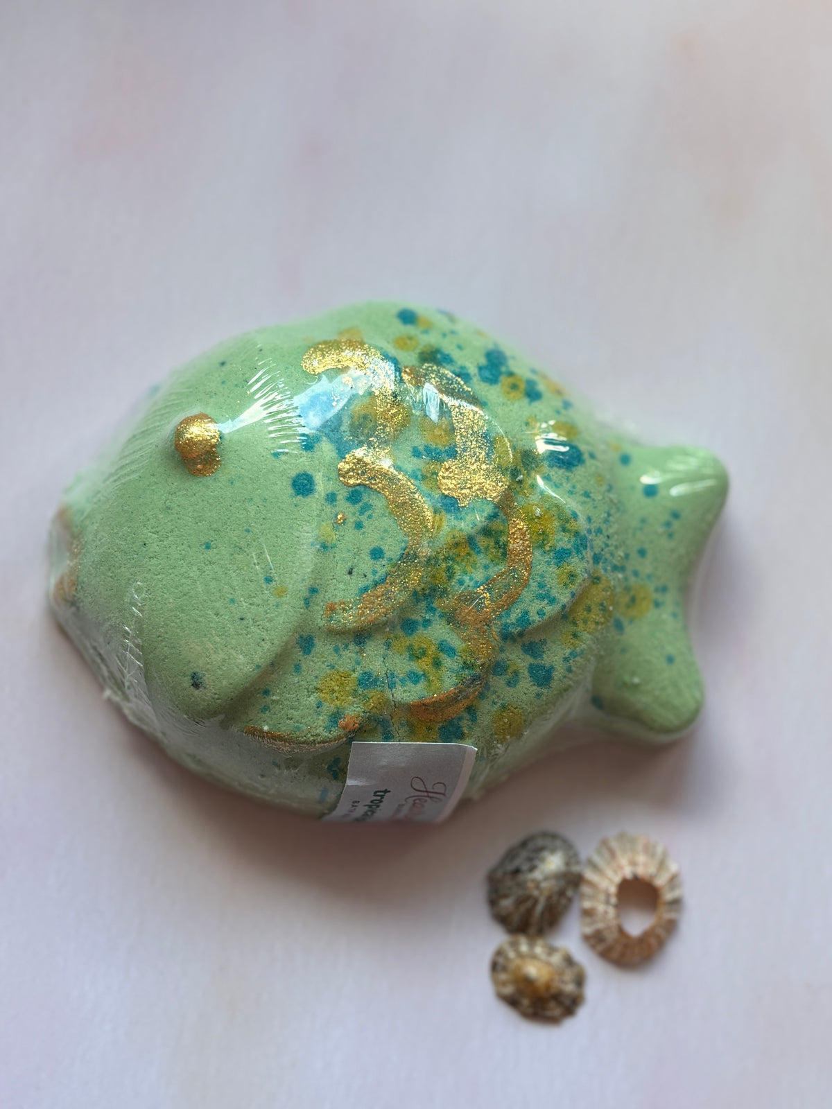 Tropical Fish Large Bath Bomb