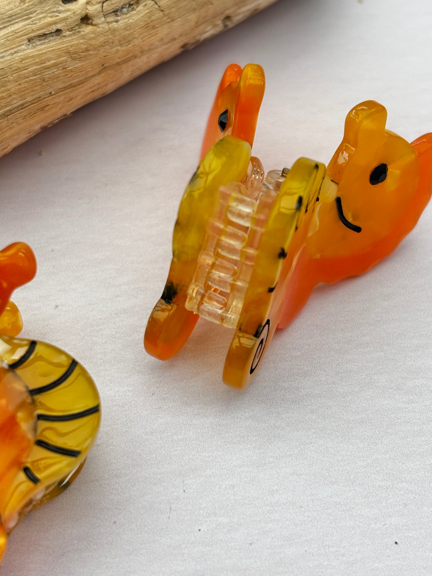 Mini Orange Seahorse Hair Claws