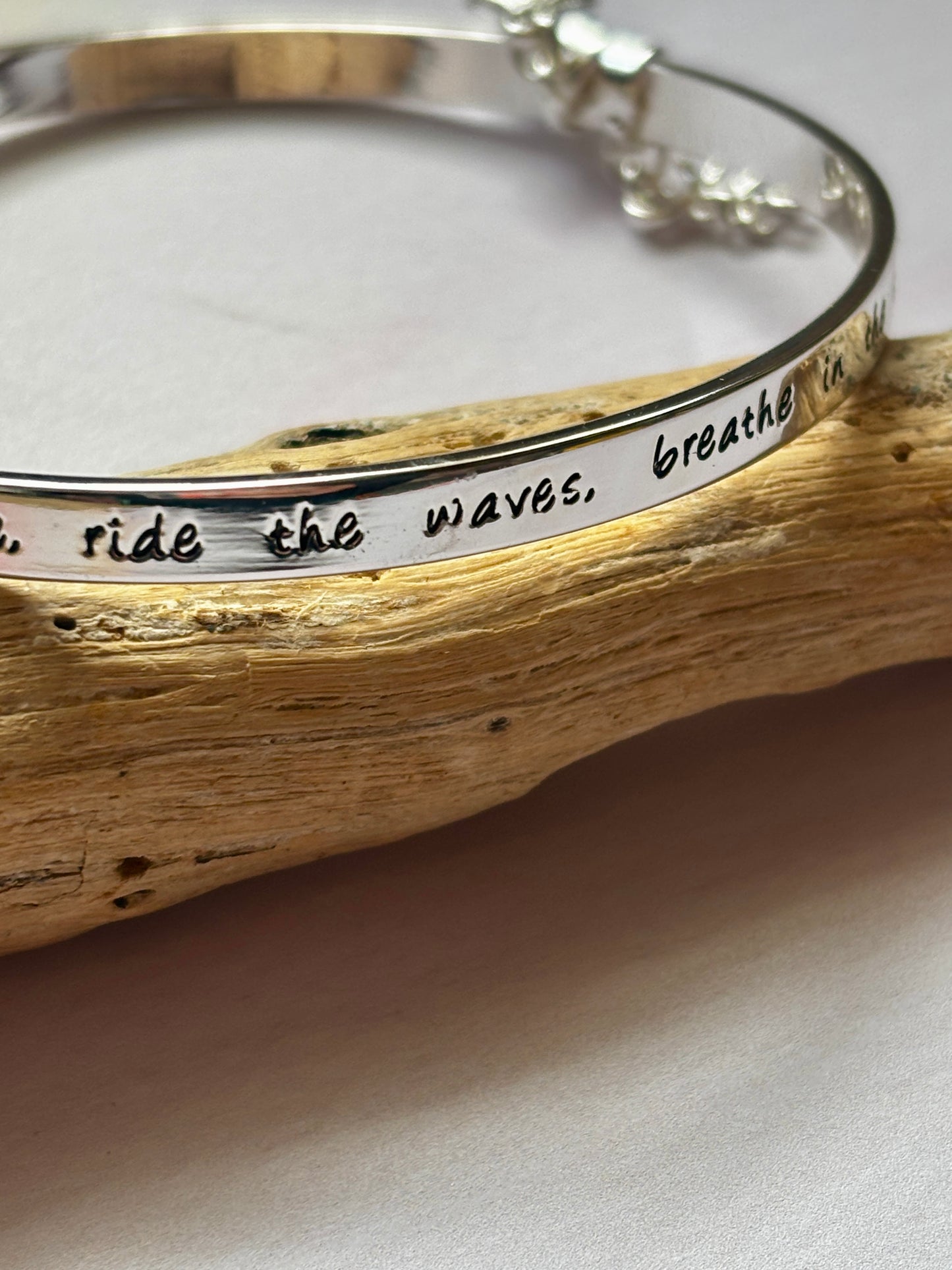 Beach Lover Silver Text Bangle
