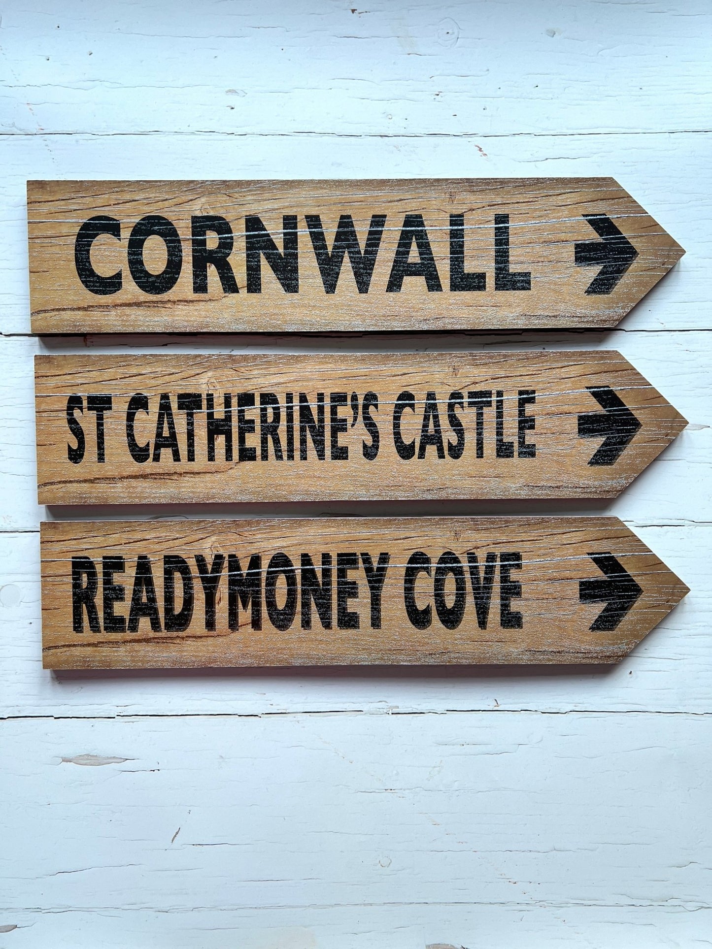 rustic wood arrow sign set—Cornwall, Readymoney Cove & St Catherine’s Castle coastal-themed wall decor