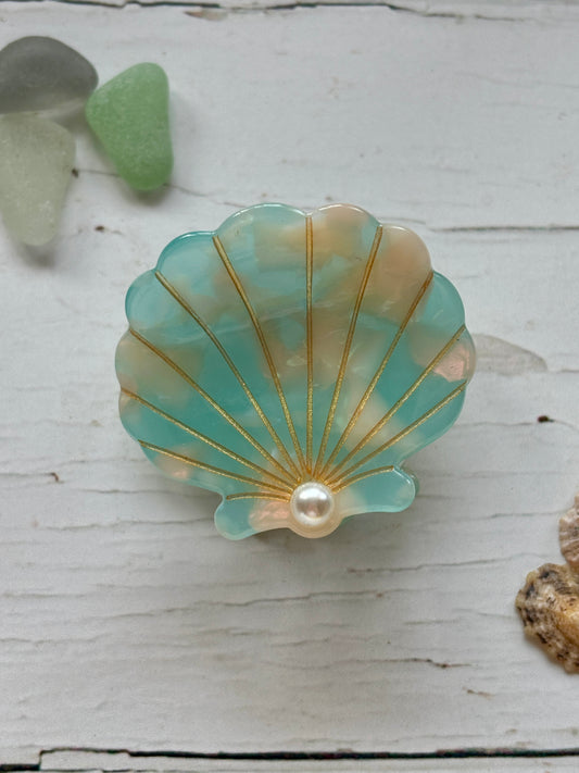 Blue Clam Shell Hair Claw