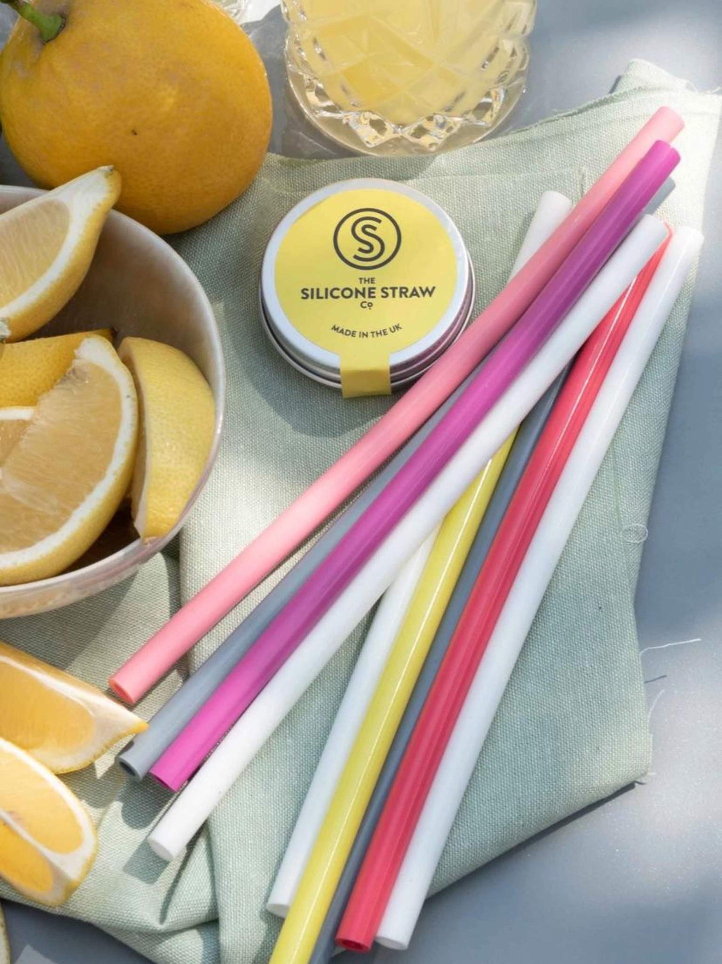 Silicone Reusable Straw in a Tin