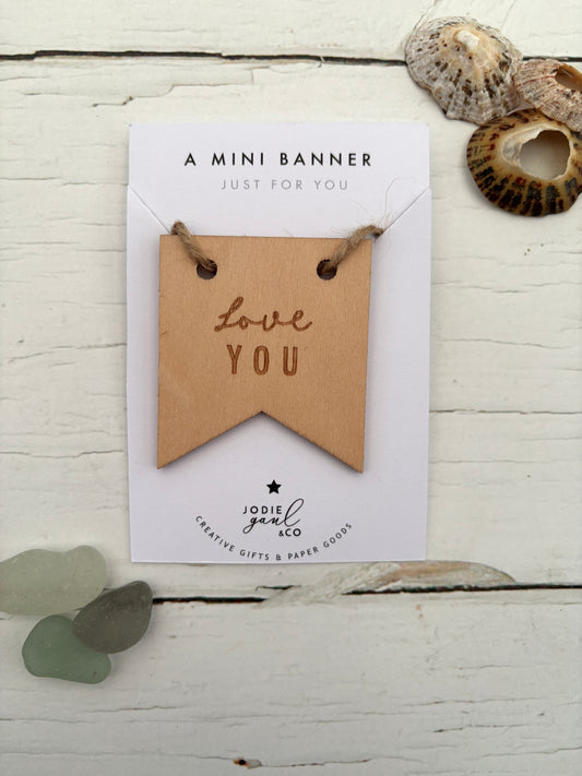 Valentines Mini Wooden Love You Banner