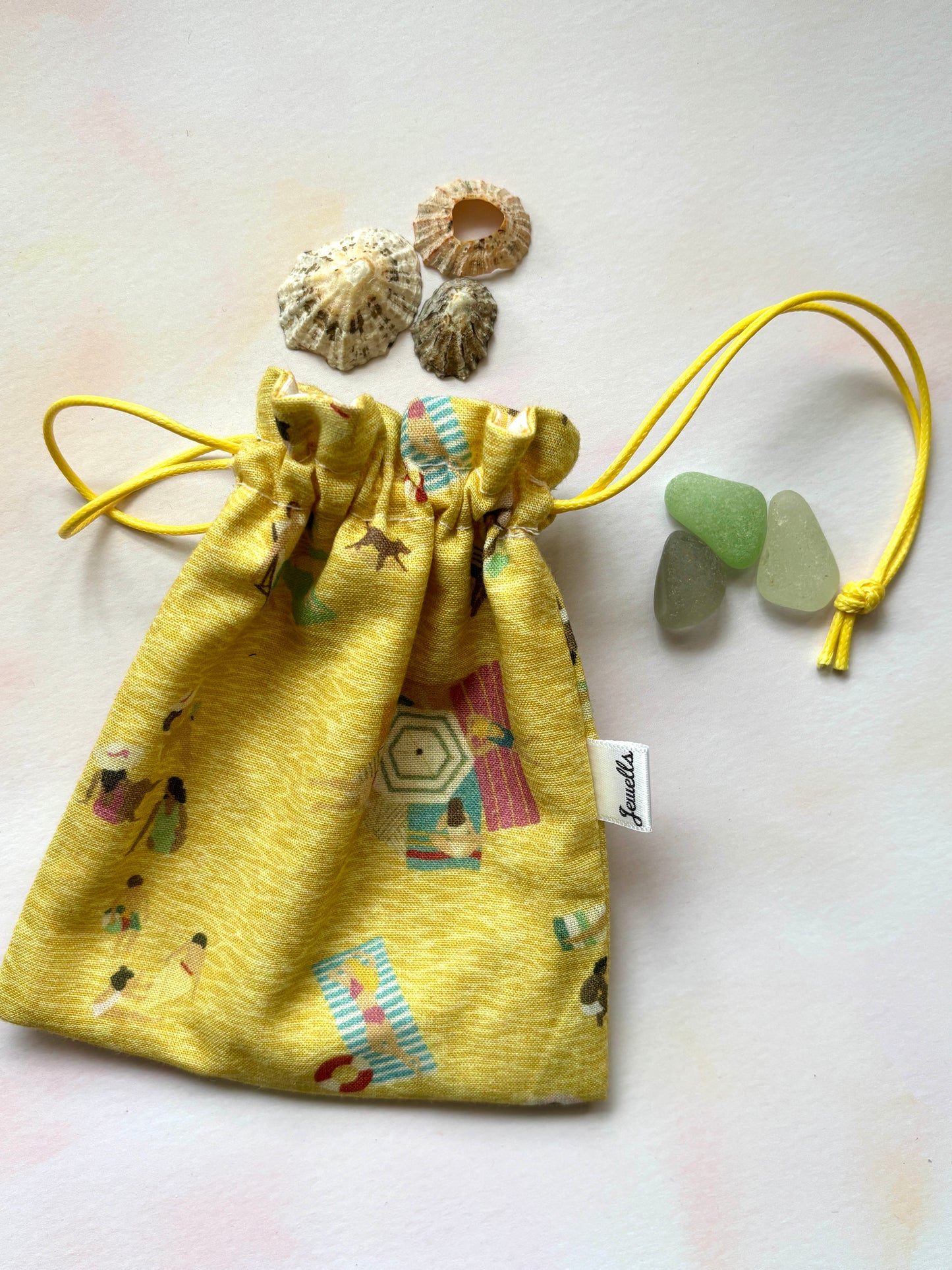 Beach Combing Collecting Pouch
