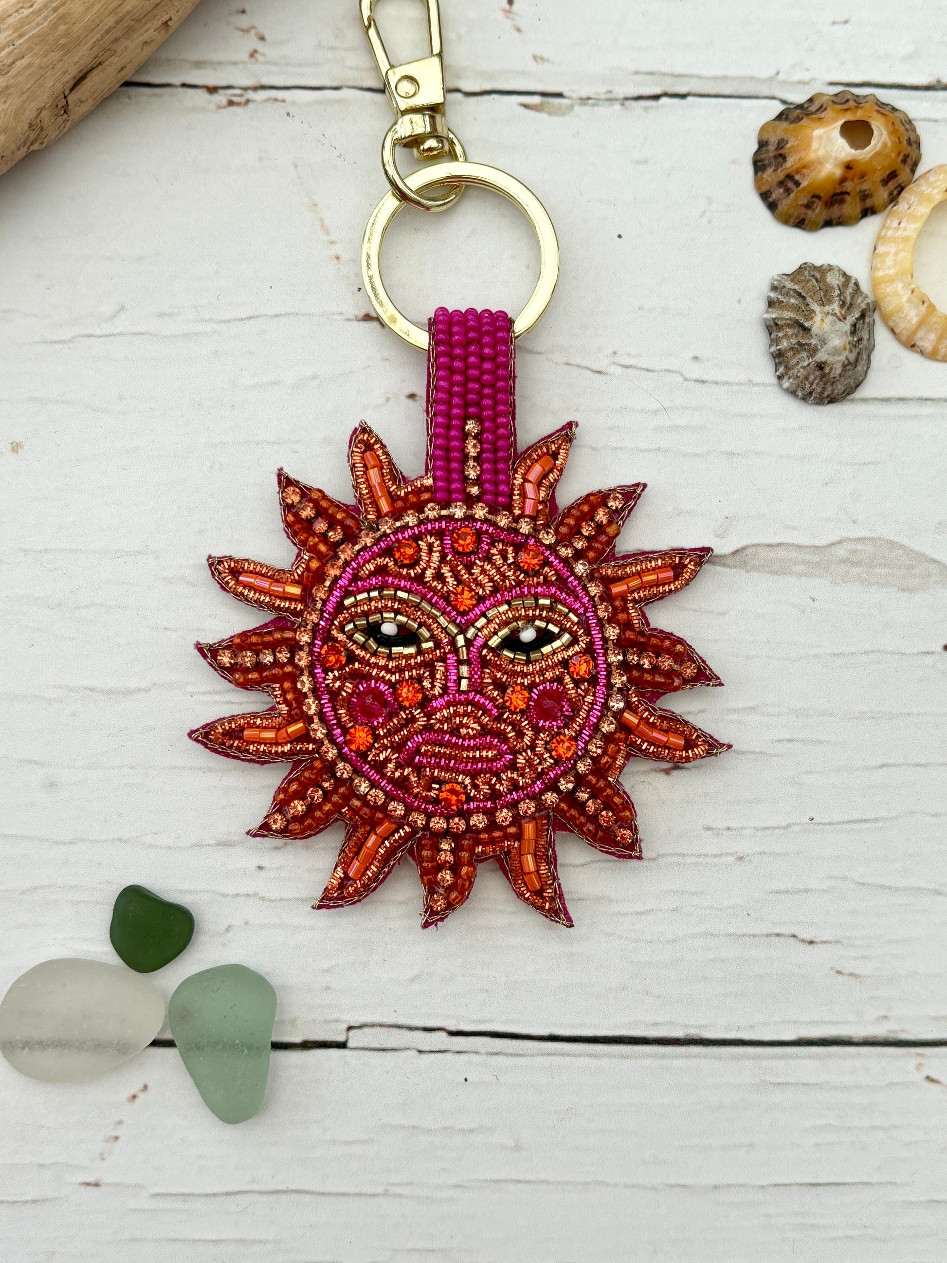 beaded sunshine face key ring