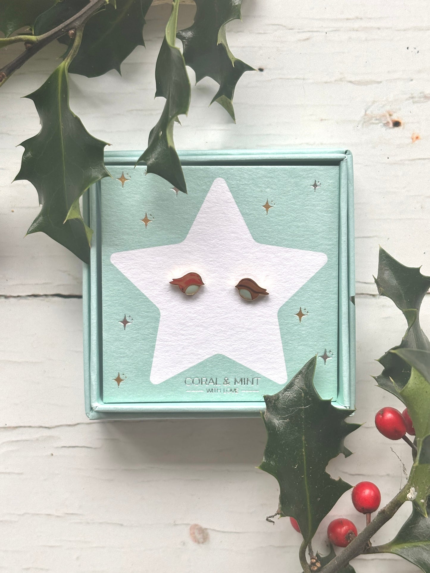 Christmas Robin stud earrings—festive bird design on star card with holly accents, perfect for holiday jewelry and seasonal gifting