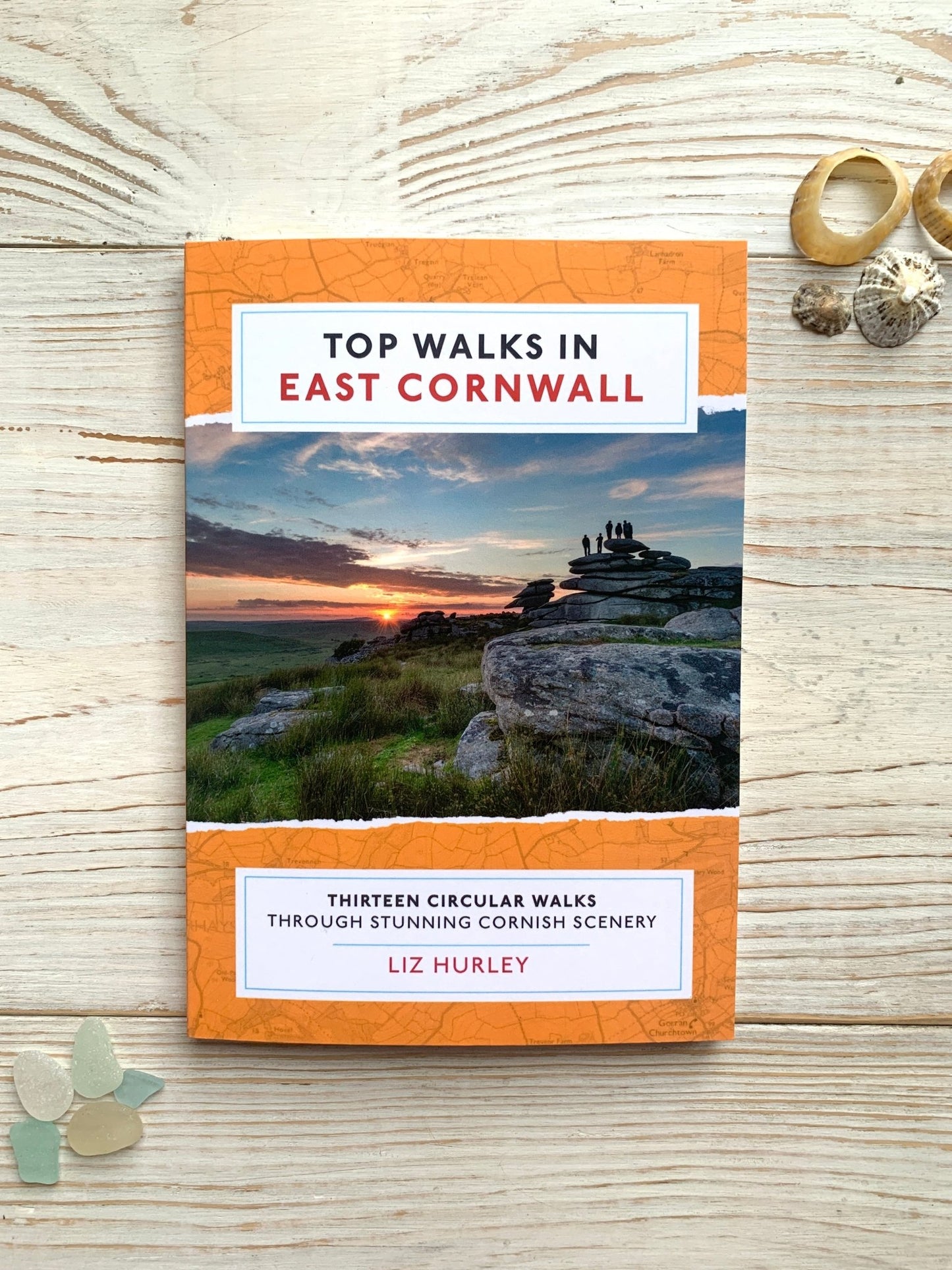 Top Walks in East Cornwall guide book by Liz Hurley 13 circular walks through scenic Cornish countryside and moorland hikes