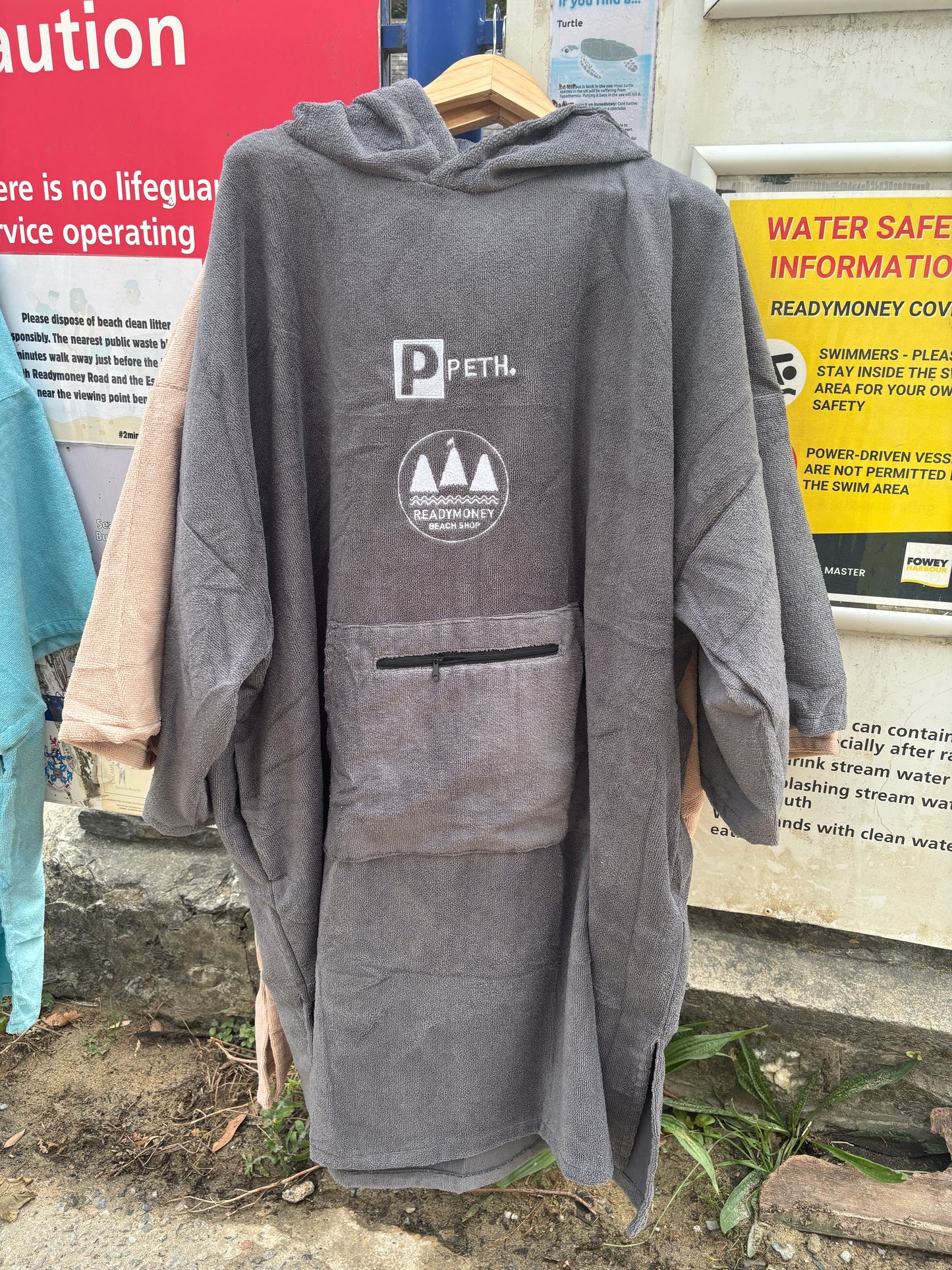 grey Readymoney Beach microfiber hooded robe—quick-dry towel poncho with mountain logo for coastal kids and adults