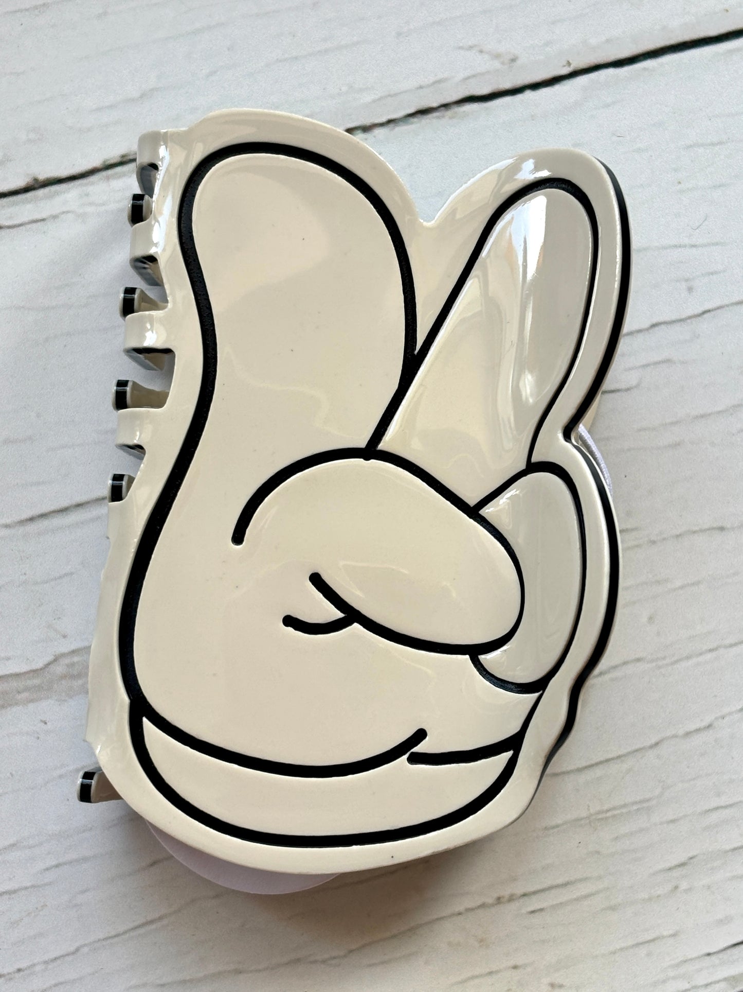 peace sign hair claw clip oversized, novelty, cartoon V-gesture hand accessory Y2K aesthetic, cream & black statement hair