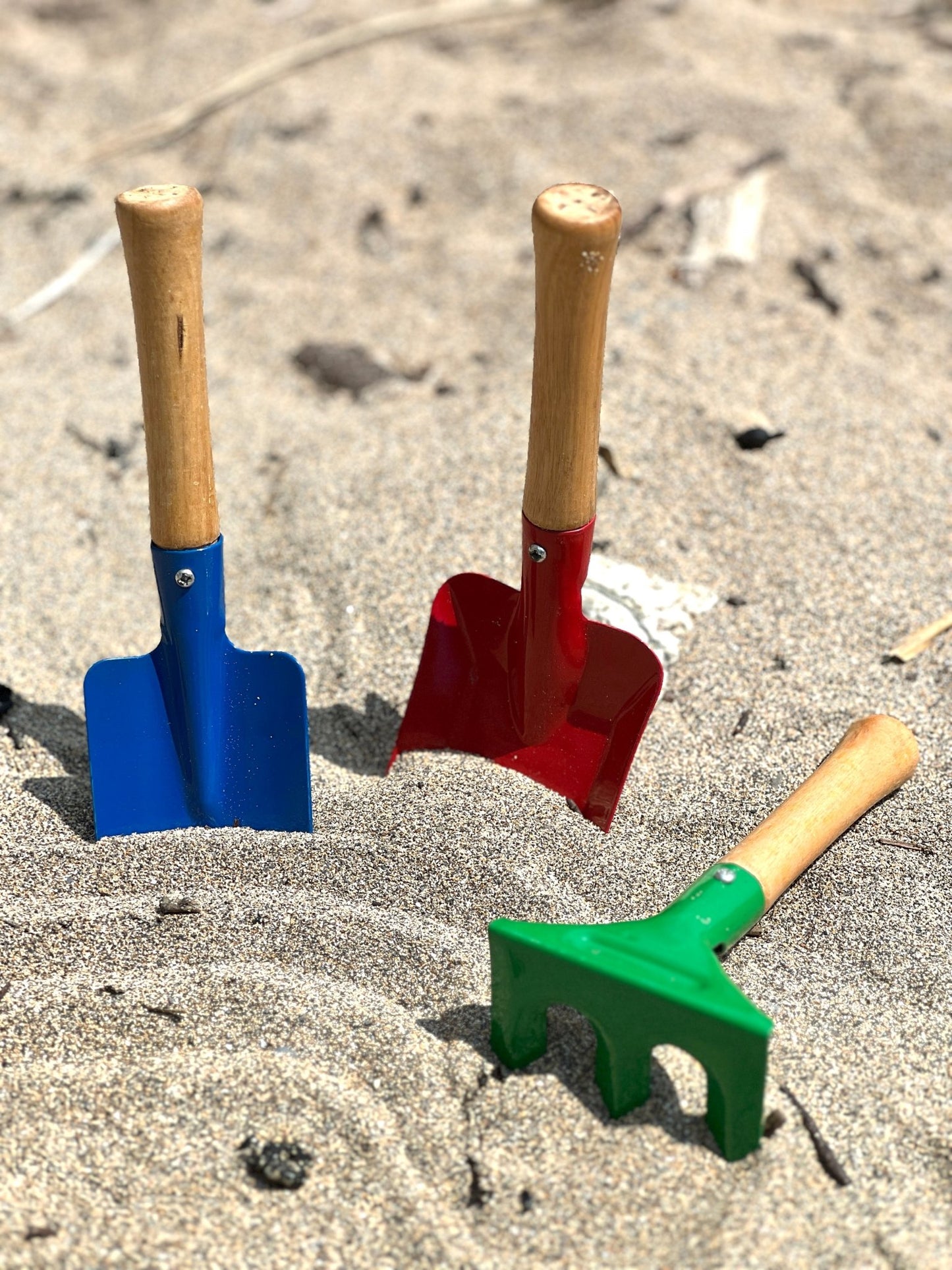 Plastic Free Eco Friendly Beach Set: Metal Bucket, Sand Tools & Crabbing Line - Readymoney Beach Shop