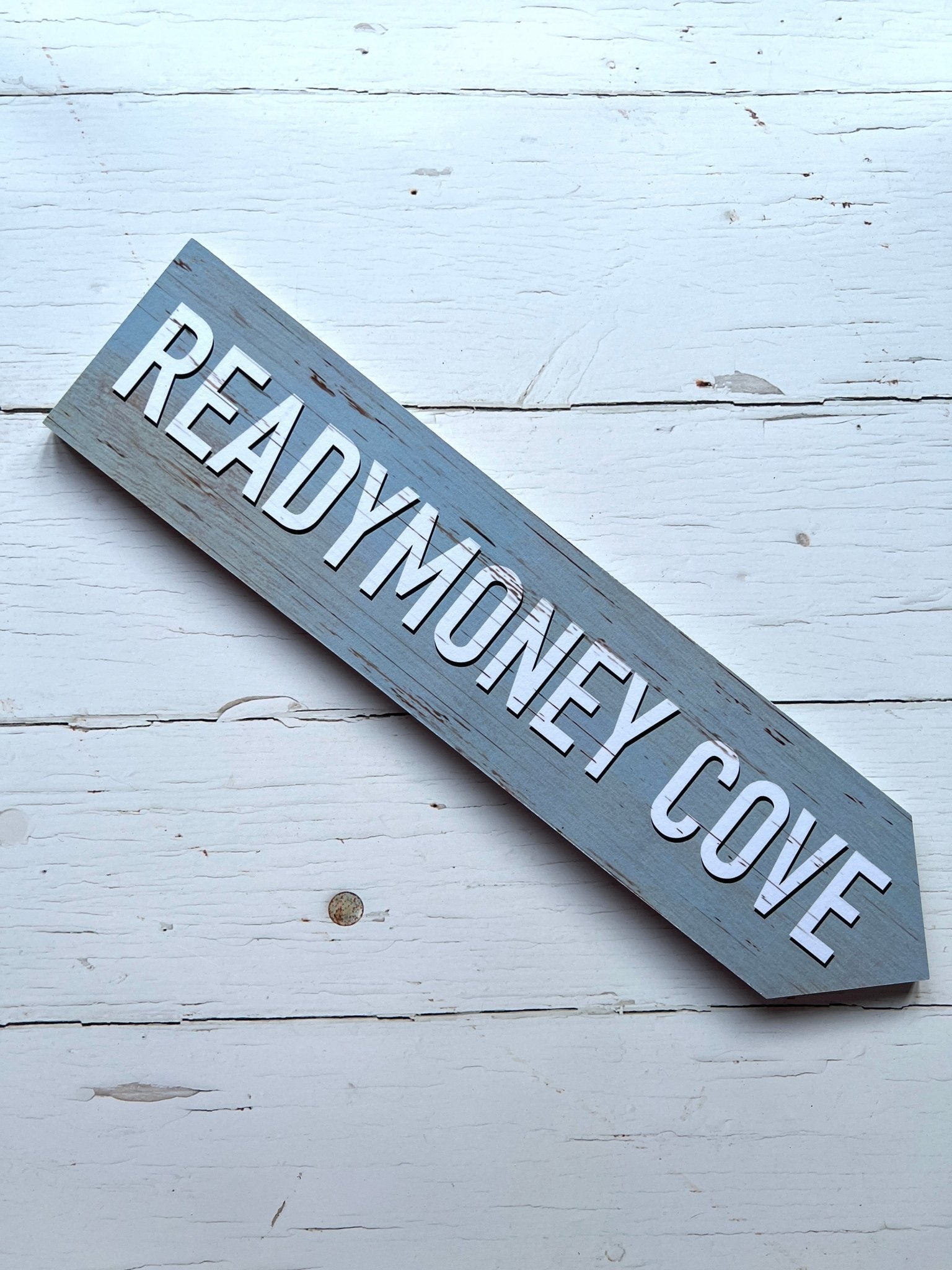 Readymoney Cove Direction Arrow Sign - Readymoney Beach Shop