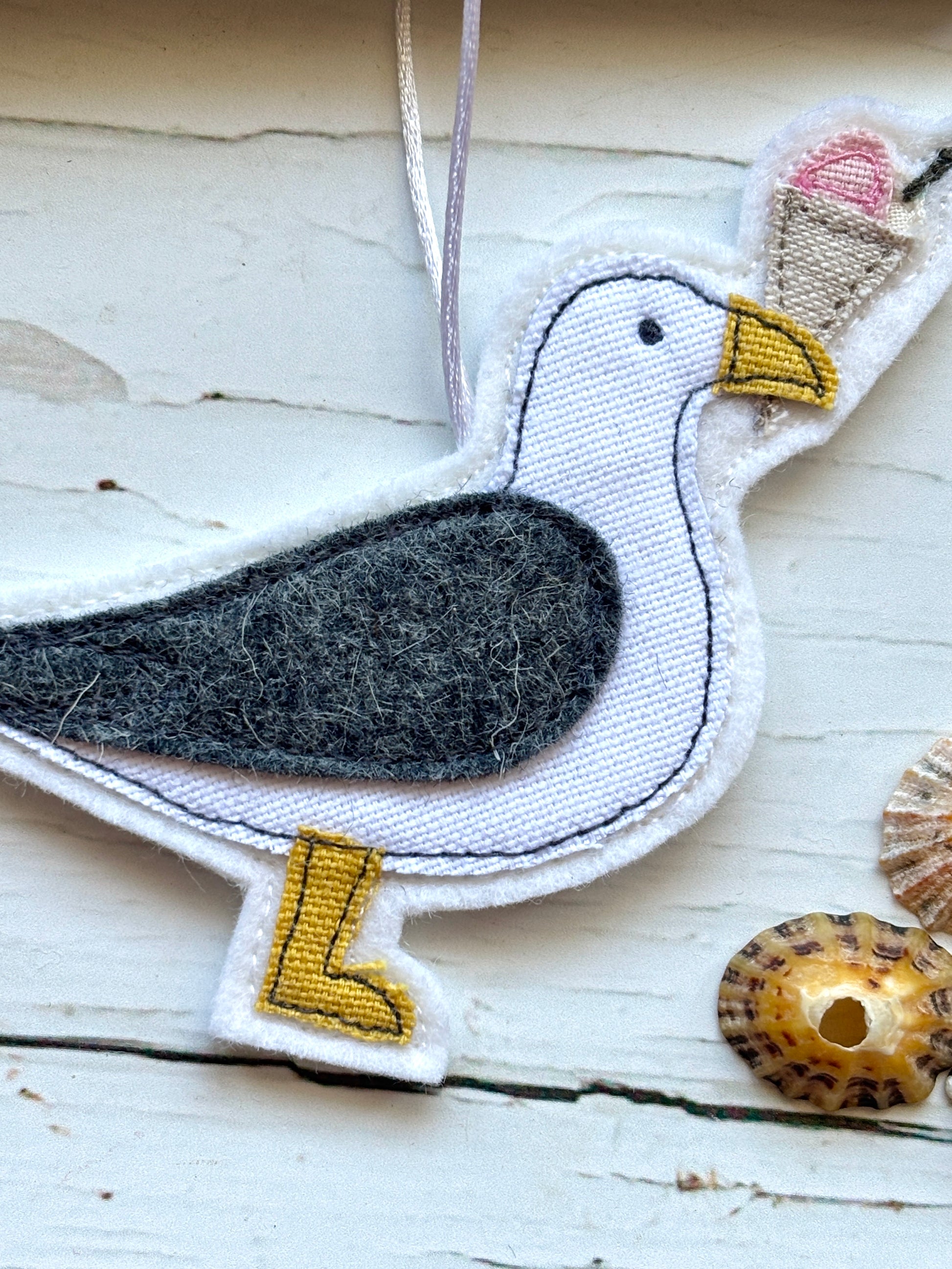 whimsical felt seagull ornament with ice cream—handcrafted coastal hanging decor for summer lovers and beach homes