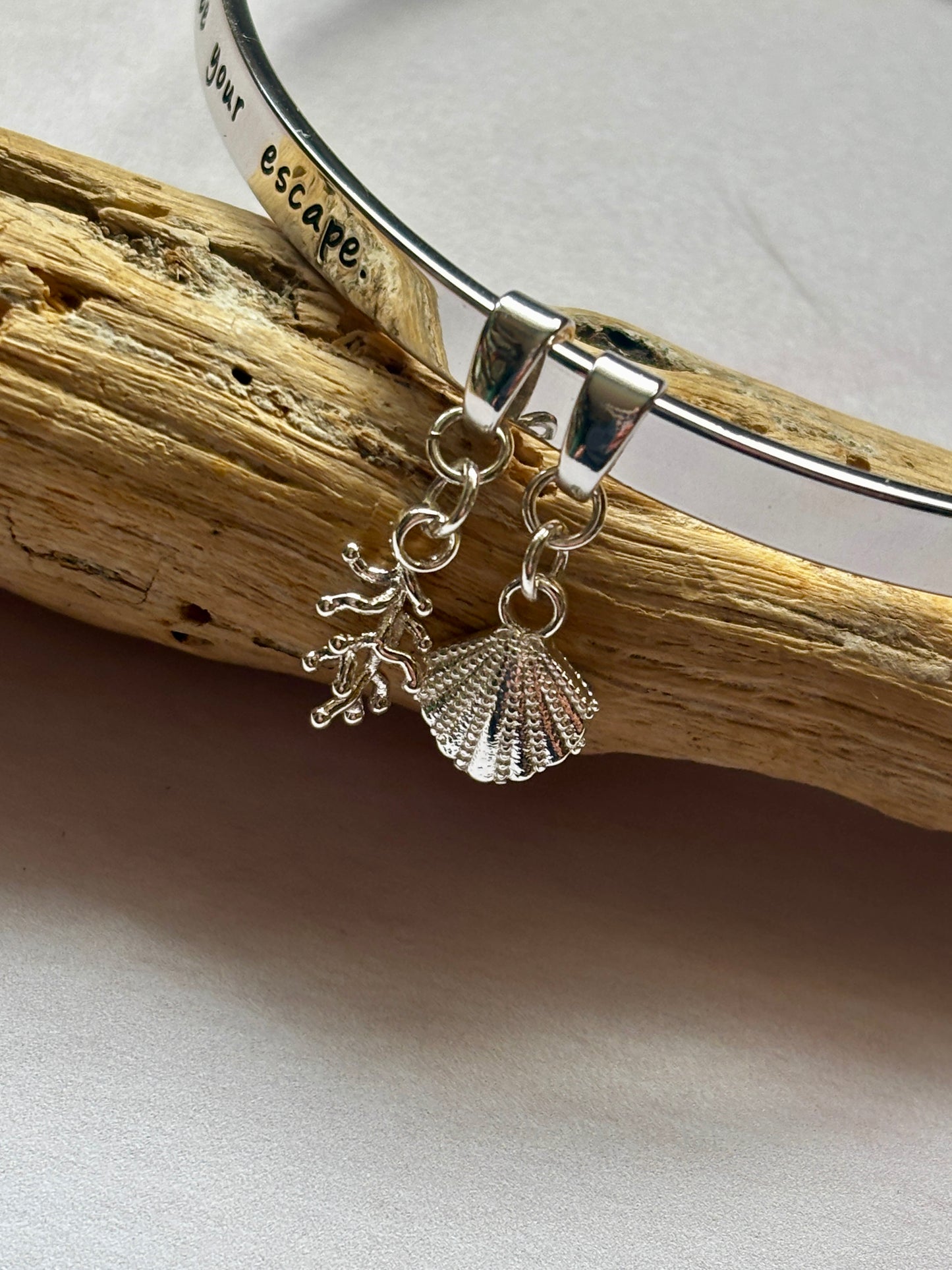 Beach Lover Silver Text Bangle