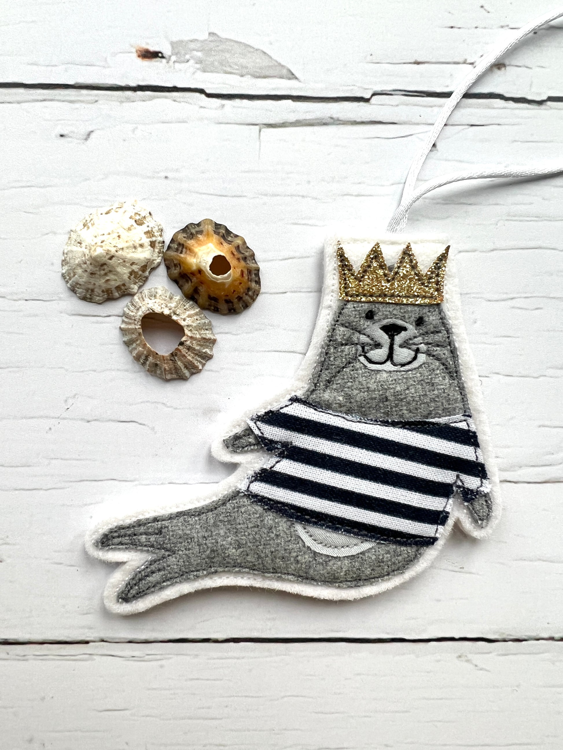 fabric seal decoration, stripy top and glittery crown